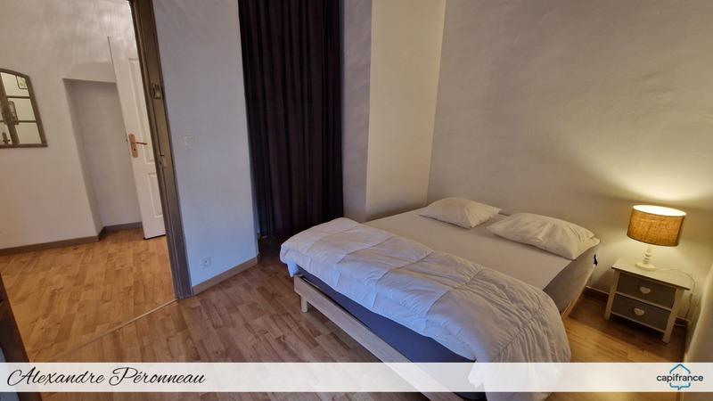 Maison - 224 m² - 8 pièces