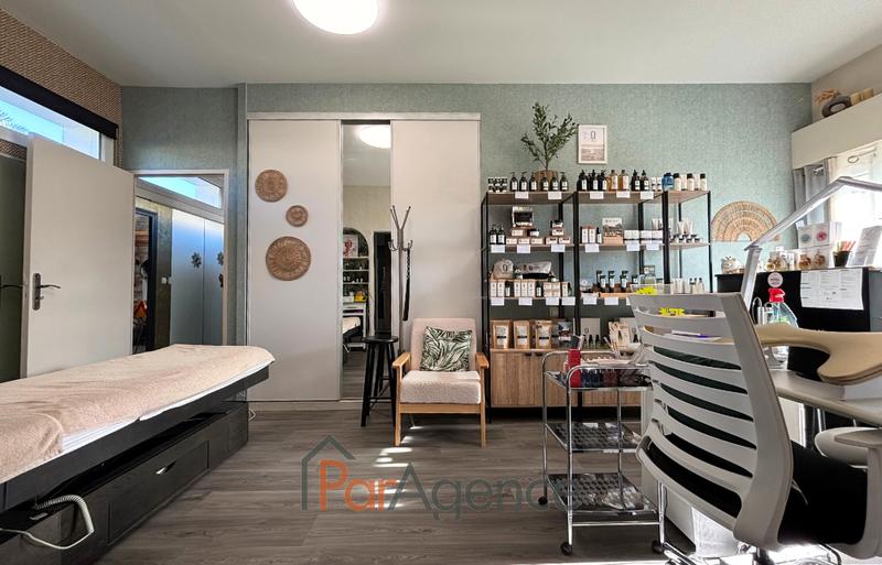 Maison - 246 m² - 6 pièces