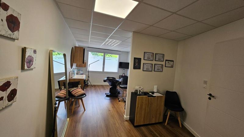 Maison - 260 m² - 10 pièces