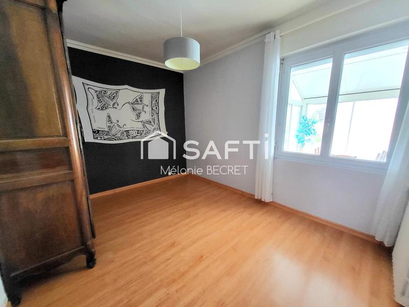 Maison - 223 m² - 8 pièces