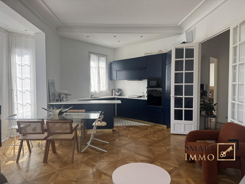 Appartement - 90 m² - 4 pièces