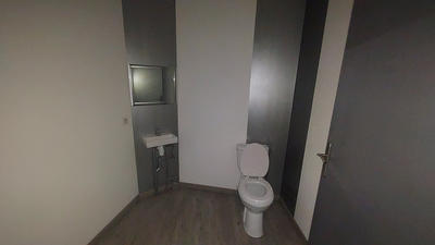 Local commercial - 65 m² - 3 pièces