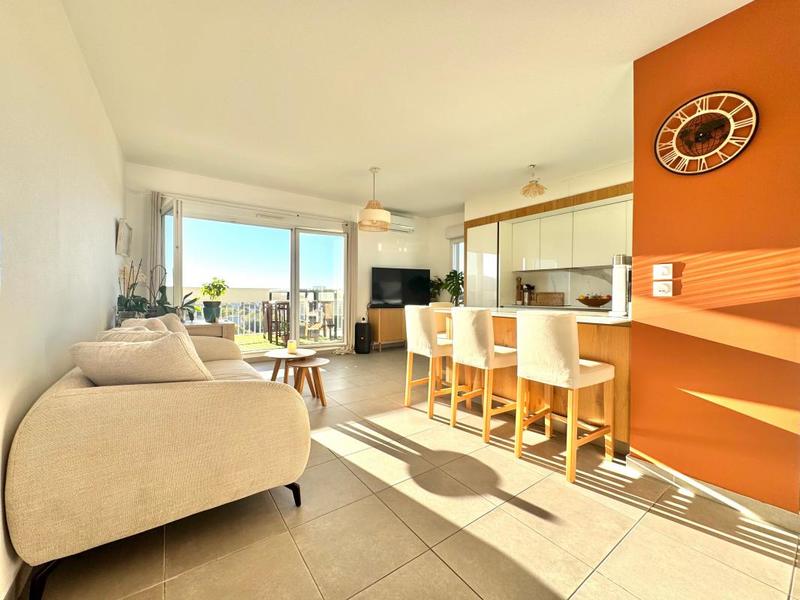 Appartement - 80 m² - 4 pièces