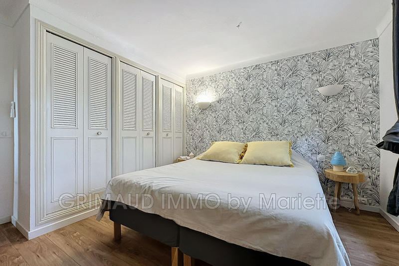 Villa - 308 m² - 8 pièces