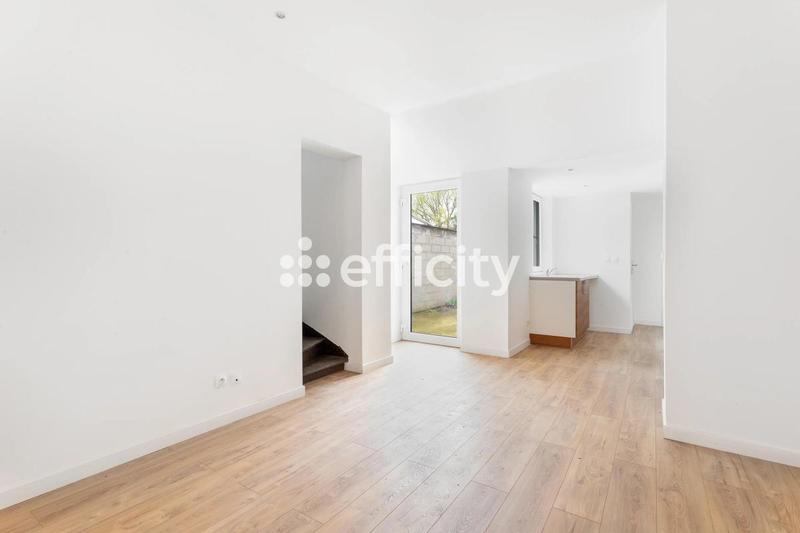 Maison de ville - 137 m² - 6 pièces