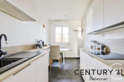 Appartement - 94 m² - 5 pièces