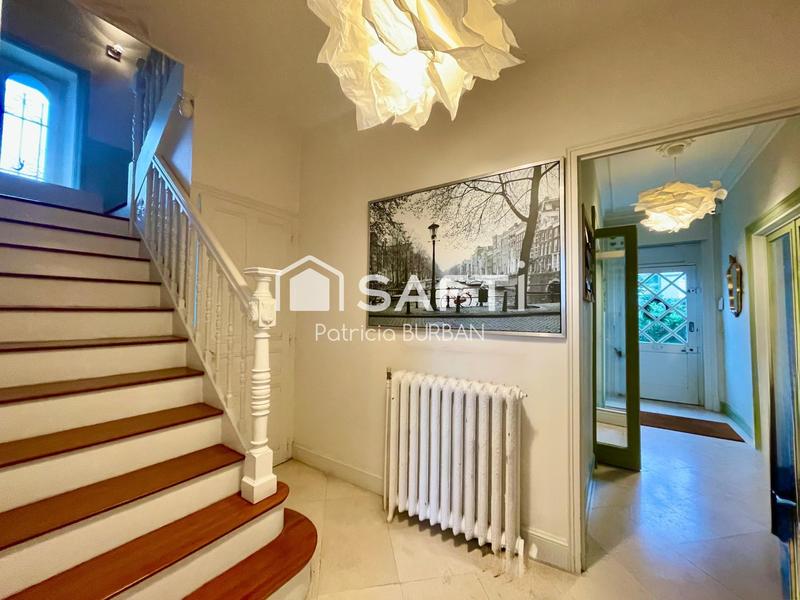 Maison - 184 m² - 7 pièces