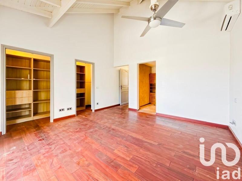 Maison - 200 m² - 6 pièces