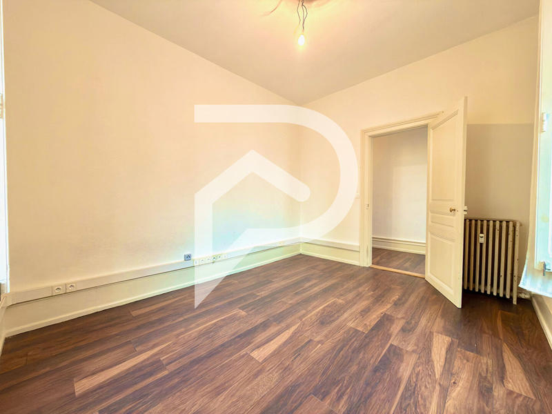 Appartement - 95 m² - 4 pièces