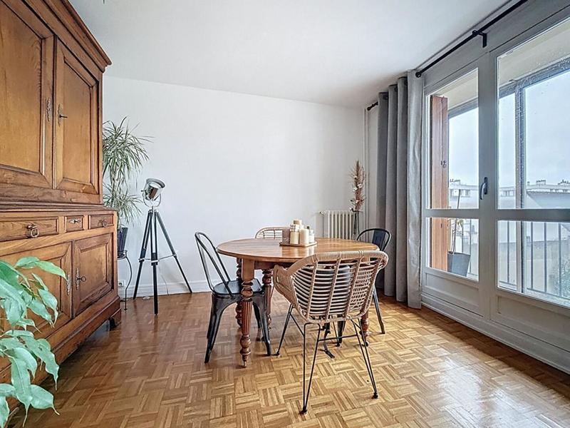 Appartement - 70 m² - 4 pièces