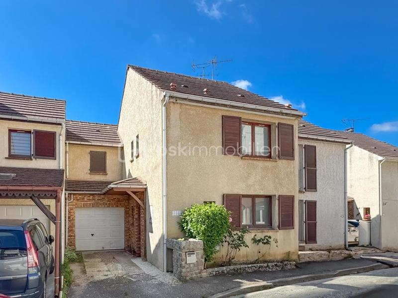 Maison - 100 m² - 6 pièces