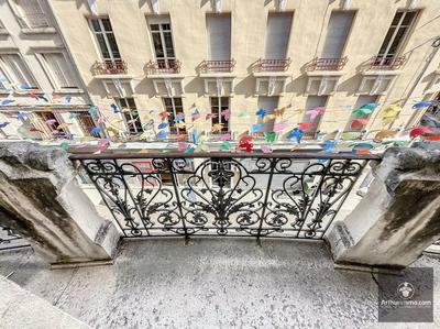 Appartement - 165 m² - 5 pièces