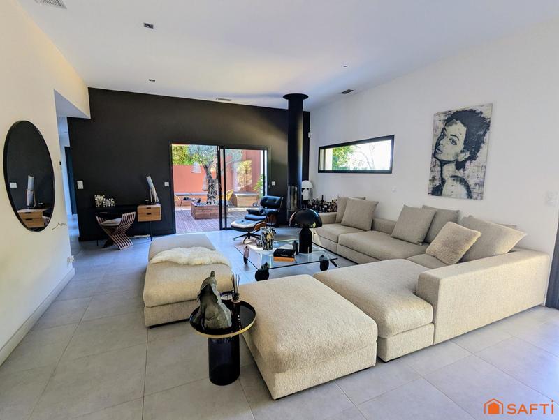 Villa - 190 m² - 6 pièces