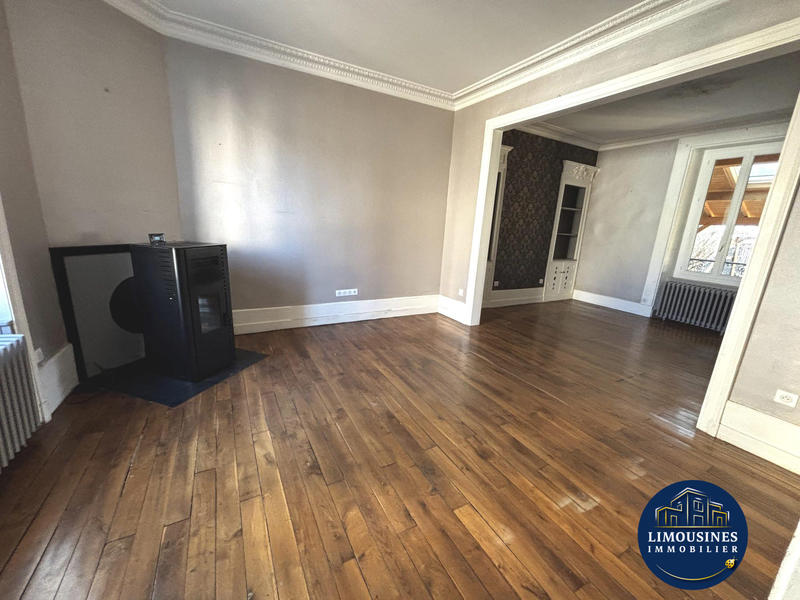 Maison - 153 m² - 8 pièces