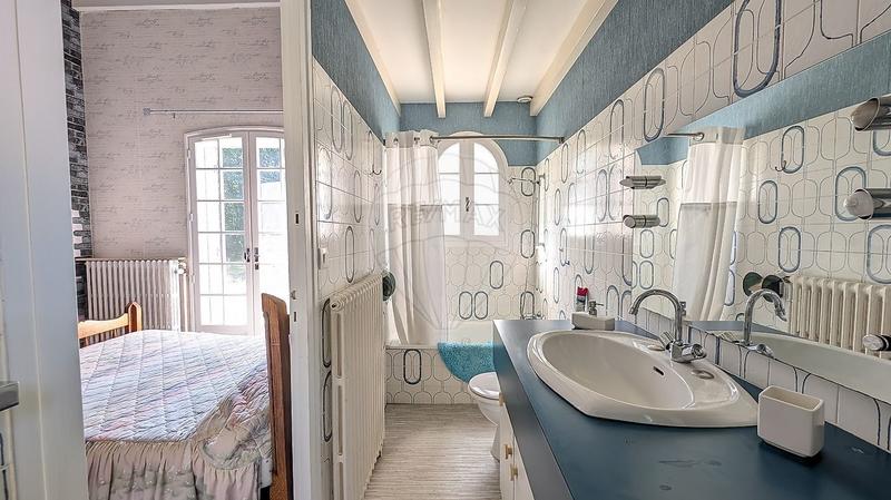 Maison - 190 m² - 7 pièces