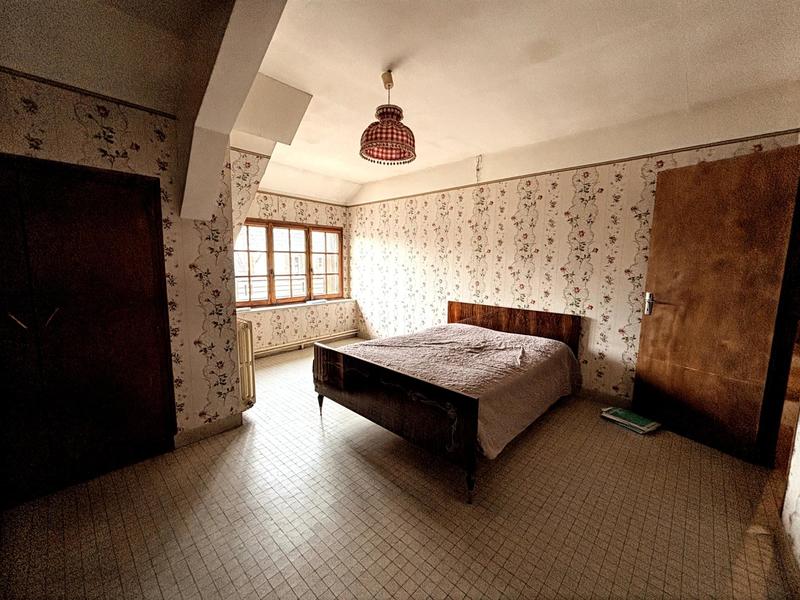 Maison - 288 m² - 8 pièces