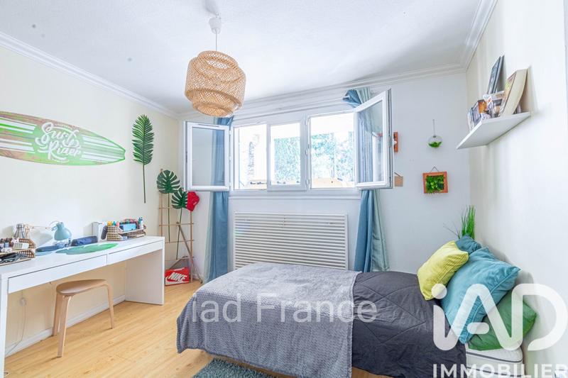 Maison - 153 m² - 7 pièces