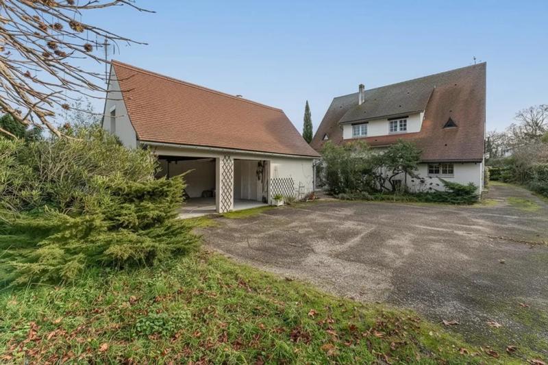 Maison - 211 m² - 6 pièces