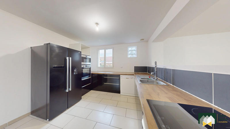 Maison - 101 m² - 5 pièces