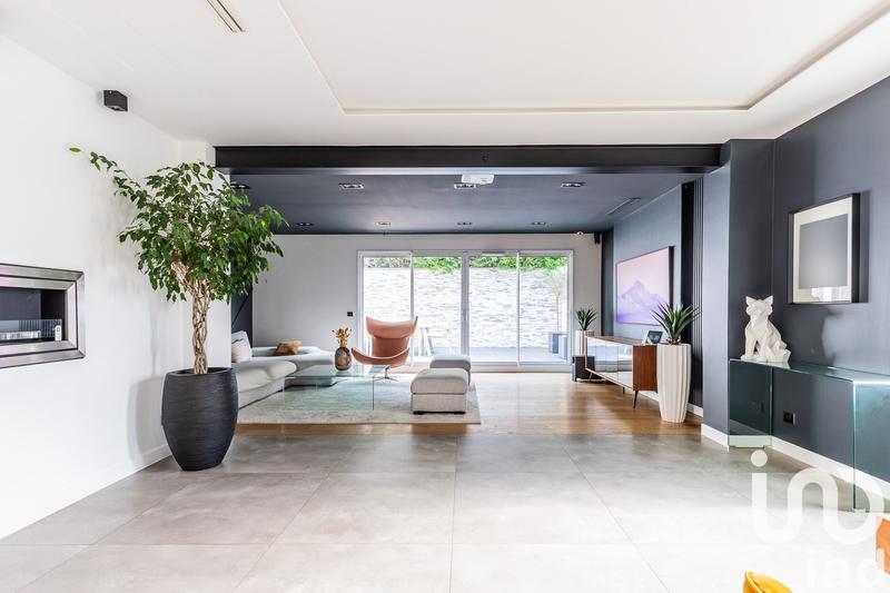 Maison - 170 m² - 5 pièces