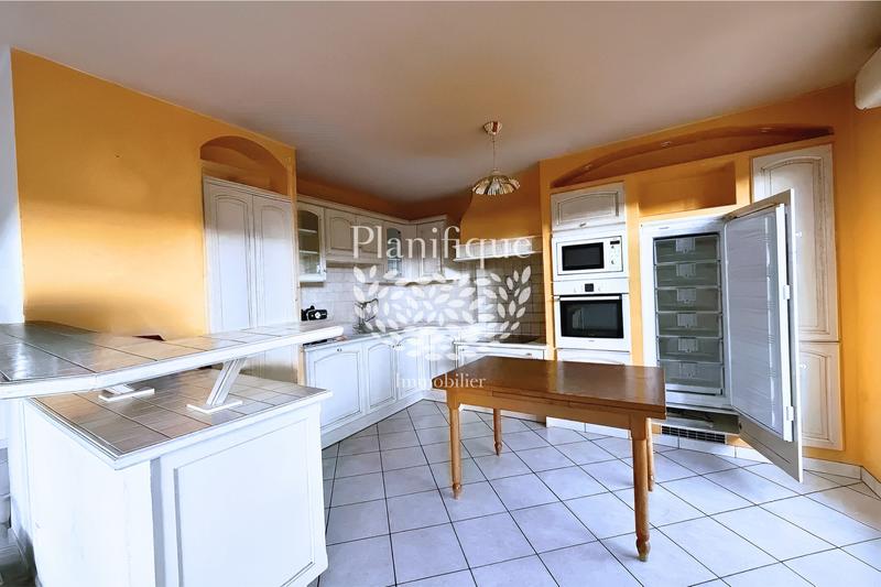 Appartement - 101 m² - 4 pièces