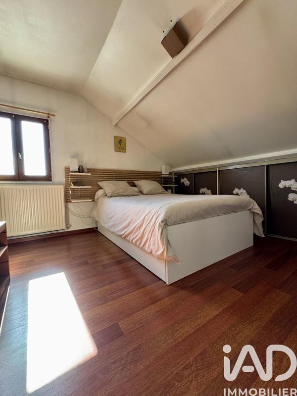 Maison - 218 m² - 8 pièces