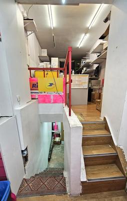 Magasins - 44 m²