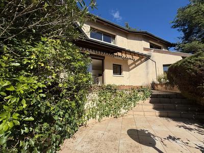 Maison - 189 m² - 6 pièces