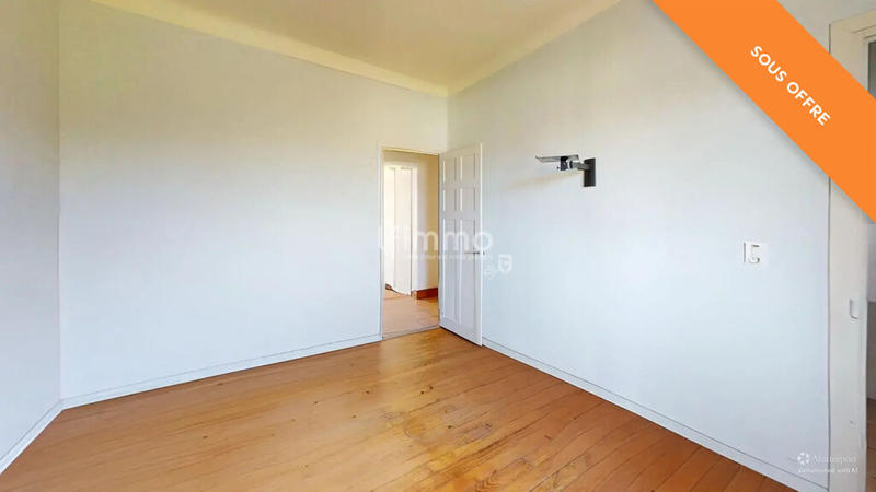 Demeure - 200 m² - 9 pièces