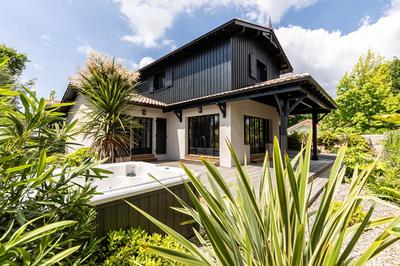 Maison - 157 m² - 5 pièces