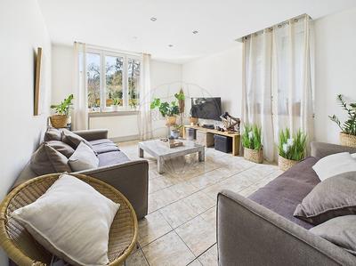 Appartement - 96 m² - 4 pièces