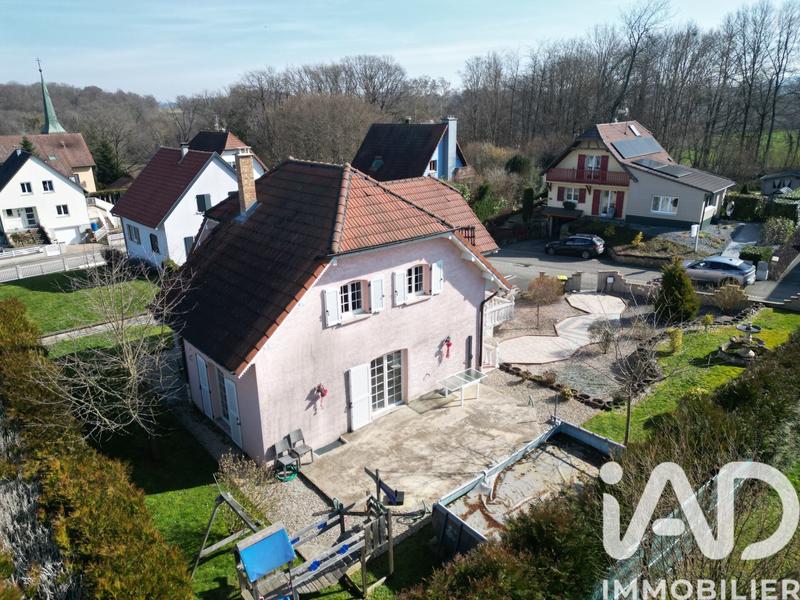 Maison - 148 m² - 5 pièces