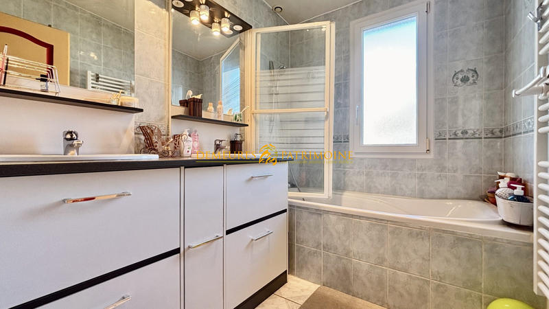 Maison - 146 m² - 5 pièces