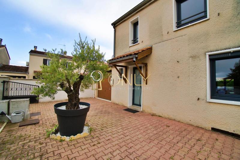 Maison - 100 m² - 5 pièces