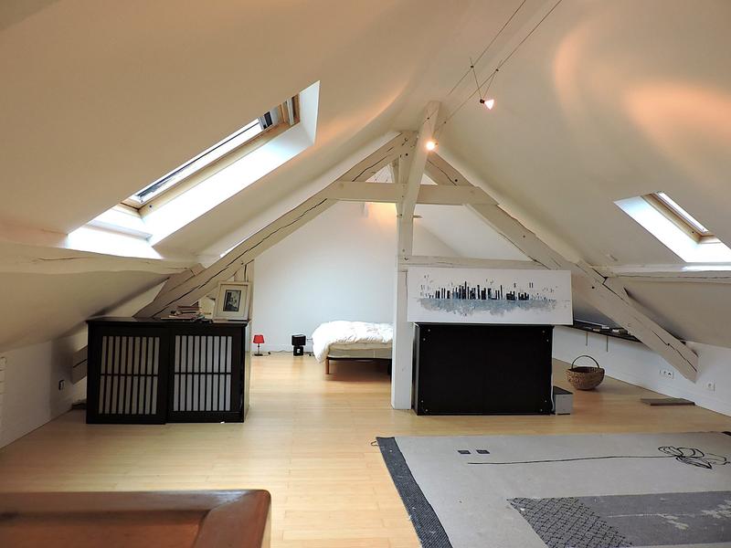 Maison - 329 m² - 12 pièces