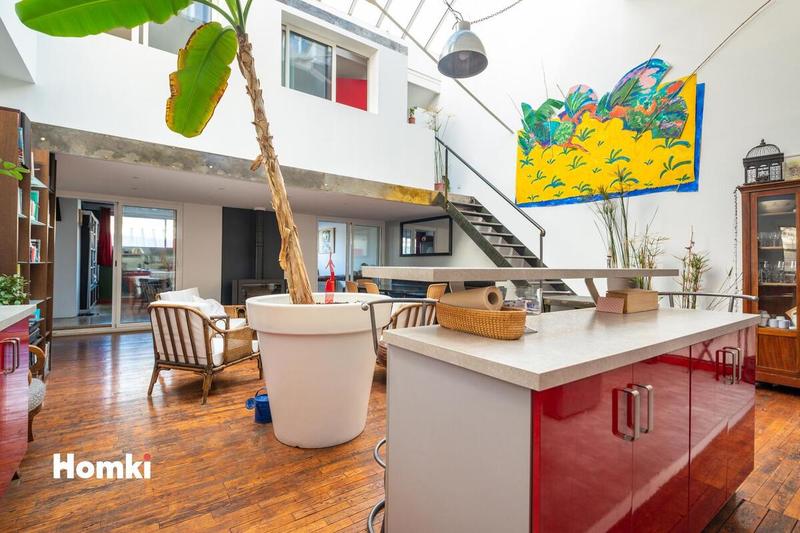 Loft - 130 m² - 5 pièces