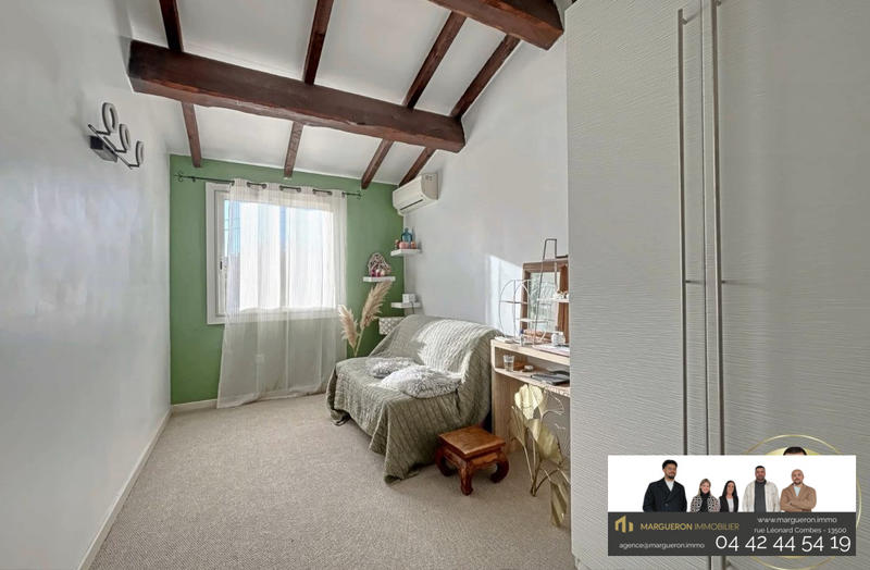 Maison - 93 m² - 5 pièces