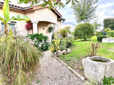 Maison - 158 m² - 7 pièces