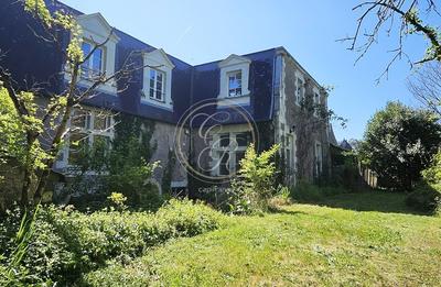 Château - 538 m² - 14 pièces