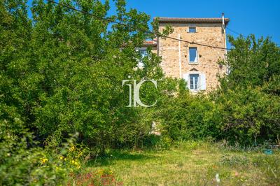 Maison en pierre - 130 m² - 6 pièces