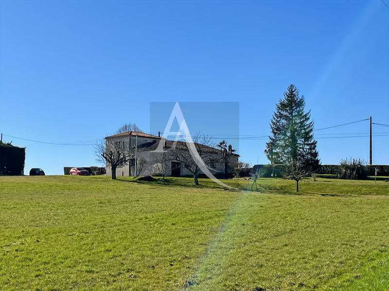 Maison - 143 m² - 6 pièces