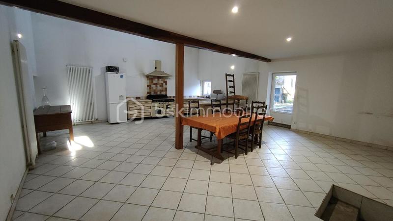 Maison ancienne - 201 m² - 7 pièces