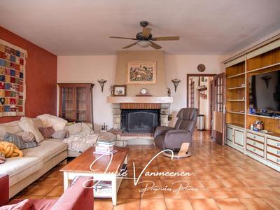 Maison - 248 m² - 7 pièces