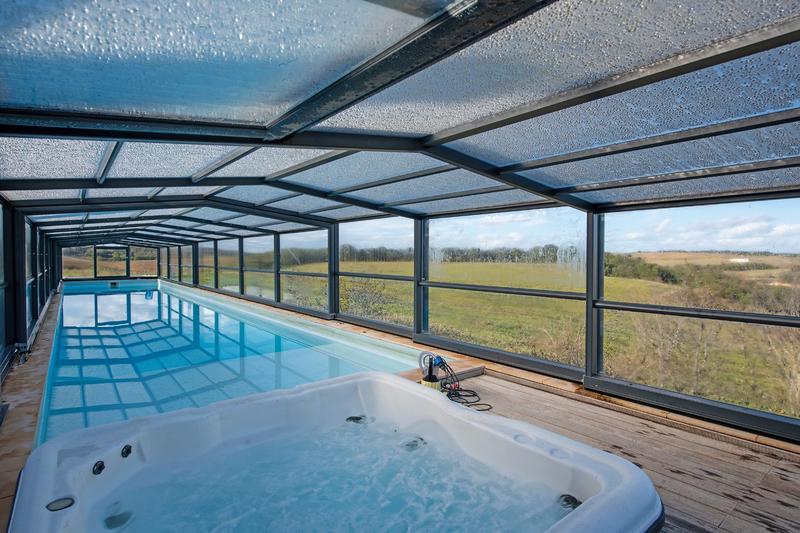 Propriété - 1 721 m² - 30 pièces