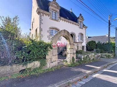 Maison - 145 m² - 7 pièces