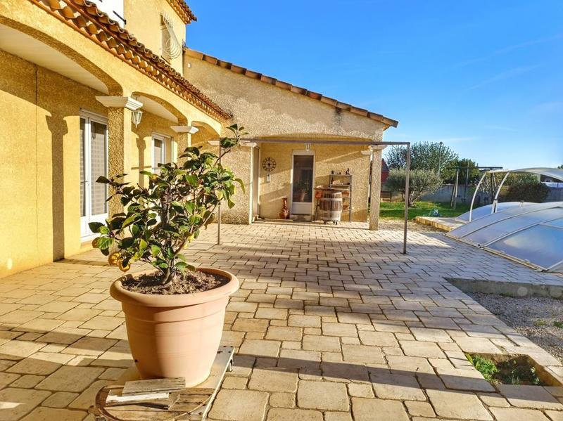 Villa - 164 m² - 6 pièces