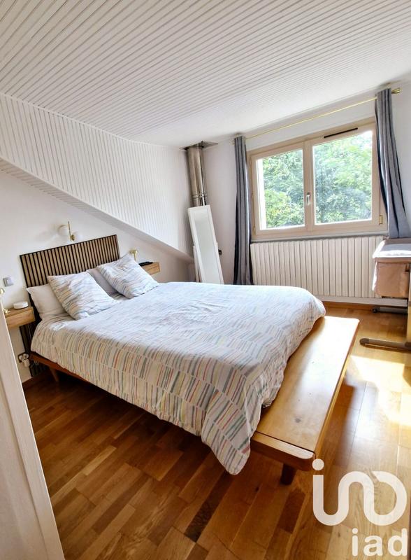 Maison - 136 m² - 9 pièces