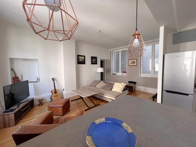 Appartement - 76 m² - 3 pièces