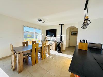 Maison - 100 m² - 5 pièces