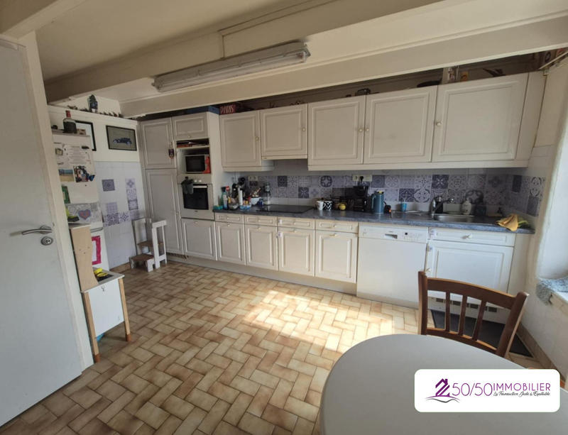 Maison - 81 m² - 5 pièces